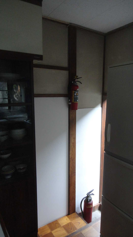 大田区S様邸 キッチン塗装工事・既存壁画