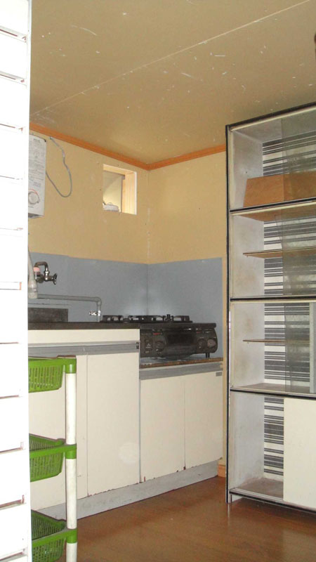 既存キッチンの 屋根