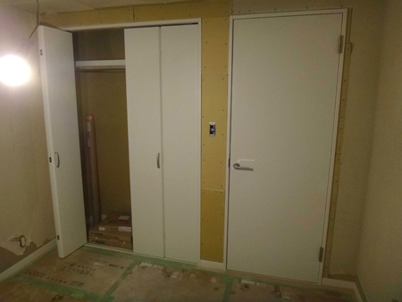 建具吊り込み完了