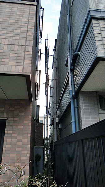 足場