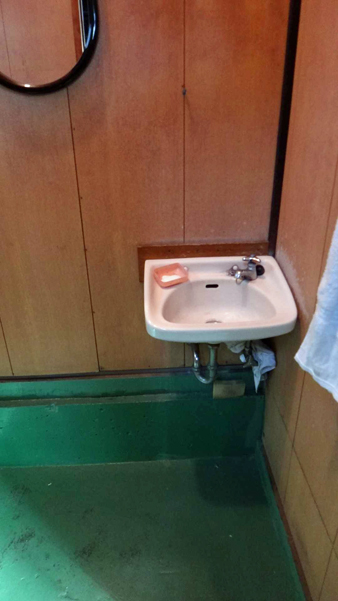 手洗い器施工前