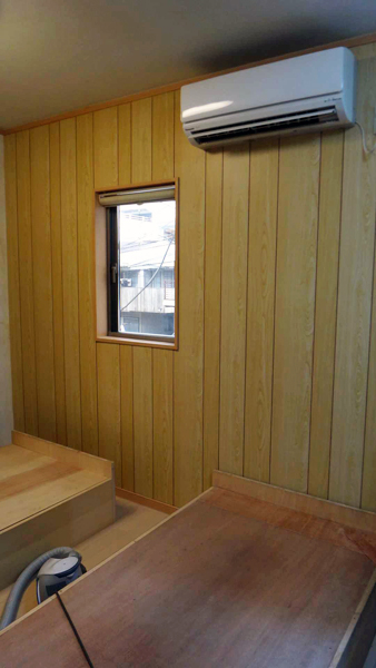 木質建材貼りの完成