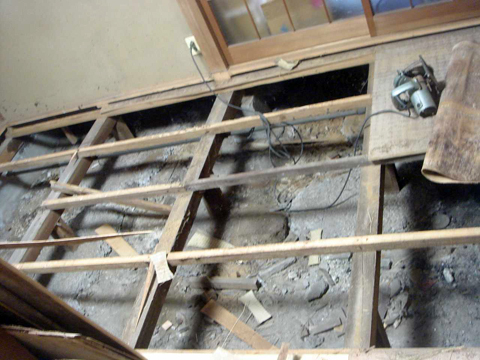 和風住宅 自然素材 住宅の鳥海工務店・和室床リフォーム(8畳)・根太