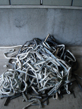 施工事例 田川邸・取り除いた古いシール(継ぎ手に使ってるウレタン)