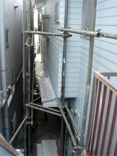 和風住宅 自然素材 住宅の鳥海工務店:田川邸外装工事塗装中1