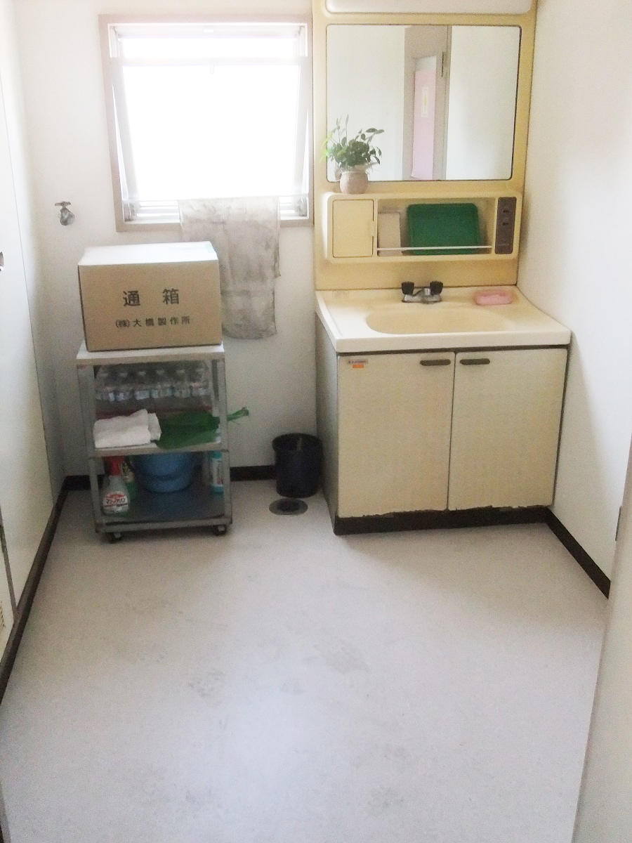 撤去中