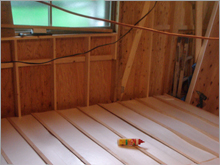 和風住宅 自然素材 住宅の鳥海工務店・倉庫兼アパート:床下断熱材1