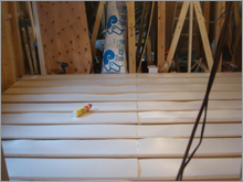 和風住宅 自然素材 住宅の鳥海工務店・倉庫兼アパート:床下断熱材2