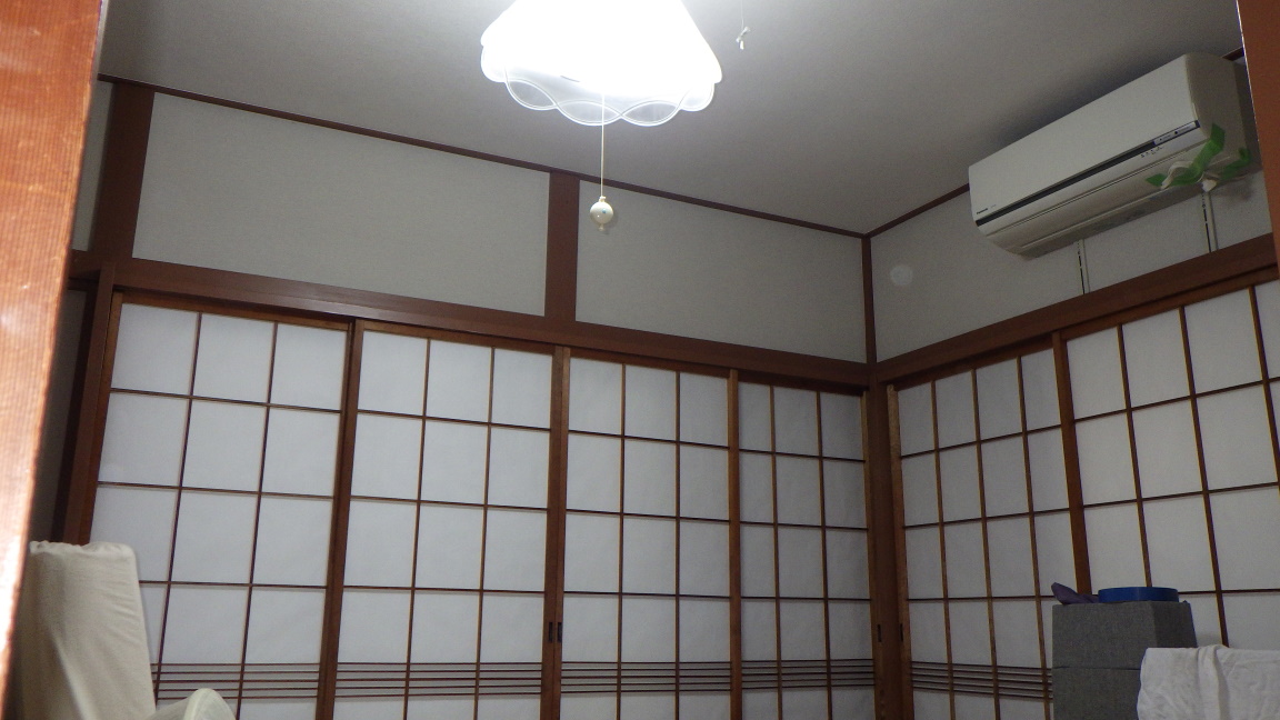 キッチン、トイレの防犯用面格子