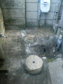 大田区M様邸 門扉戸車交換・マンホール交換工事・マンホール取替え作業