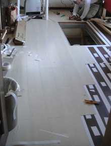 床リフォーム中