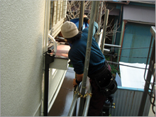 和風住宅 自然素材 住宅の鳥海工務店・2階建て住宅:大田区S様邸 雨どいの取リ替え2